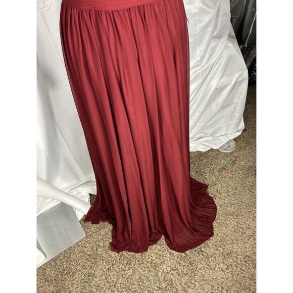 Kleinfeld Bridesmaid Prom dress color Cranberry, Size 16, NWT - Picture 4 of 10